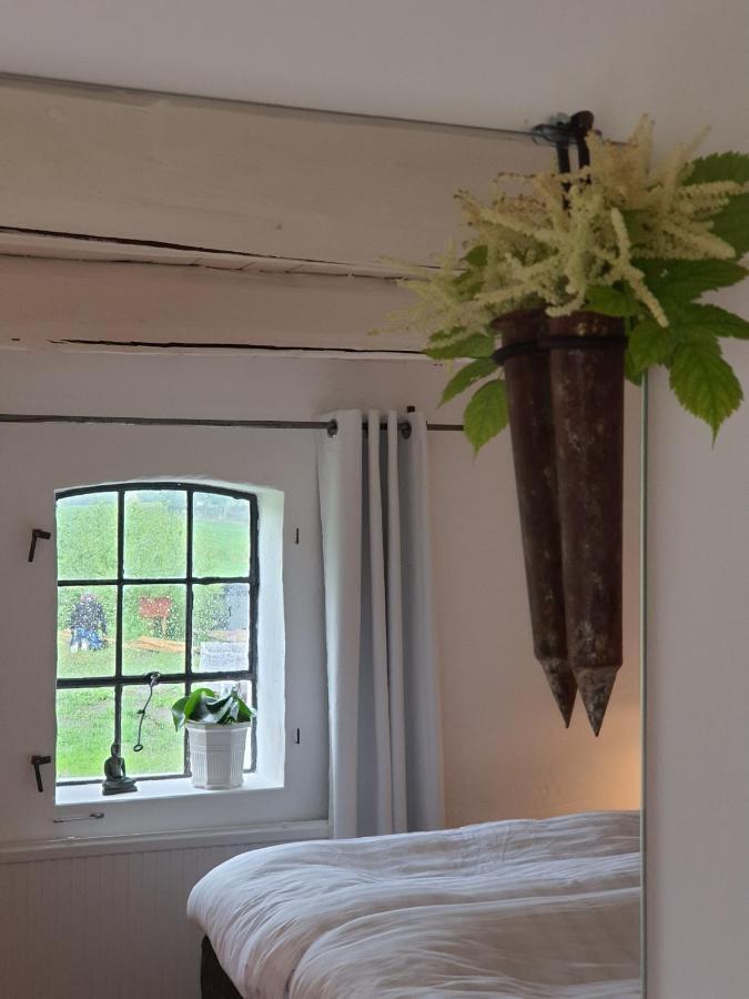 4B Oesterlen Bed & Breakfast Tomelilla Eksteriør billede