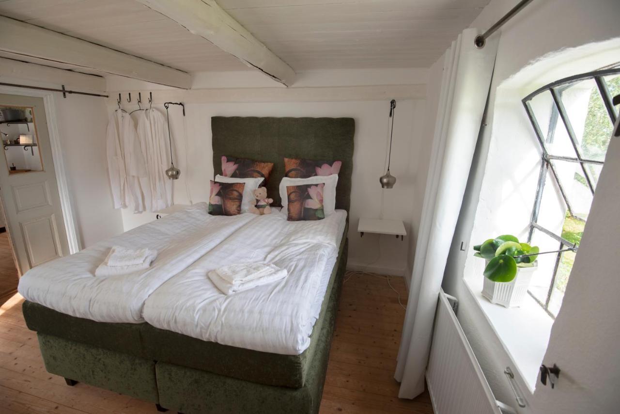 4B Oesterlen Bed & Breakfast Tomelilla Eksteriør billede